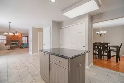 164 Forestview Court, Aurora, IL 60502 - Photo 17