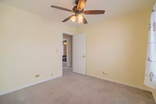 164 Forestview Ct, Aurora, IL 60502 - Photo 39