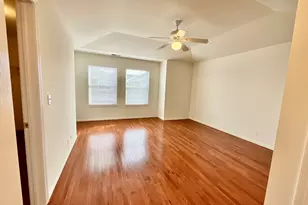 1829 N Crenshaw Circle, Vernon Hills, IL 60061 - Photo 15