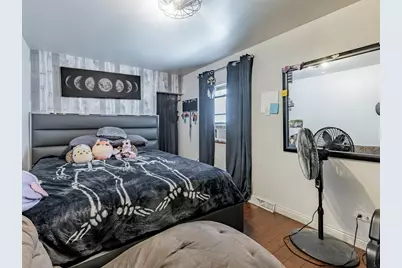 5731 S Hoyne Avenue, Chicago, IL 60636 - Photo 9