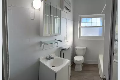 3302 Kenilworth Avenue #404, Berwyn, IL 60402 - Photo 5