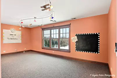 2810 Oak Ridge Road, Crystal Lake, IL 60012 - Photo 39