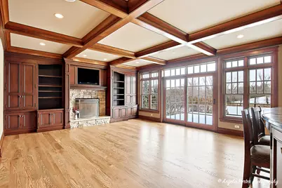 2810 Oak Ridge Road, Crystal Lake, IL 60012 - Photo 7