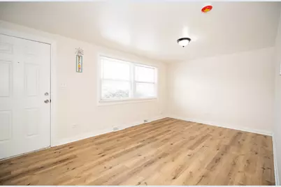 16551 Plymouth Drive, Markham, IL 60428 - Photo 3