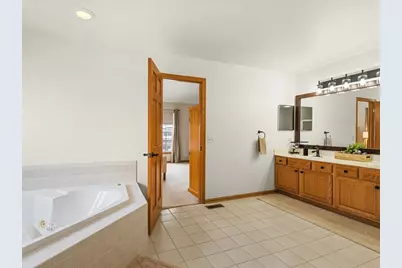 1849 Moorland Lane, Crystal Lake, IL 60014 - Photo 35