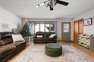 32209 N 1500 E Rd, Blackstone, IL 61313 - Photo 3