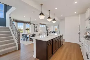 1426 Preserve Dr, Carol Stream, IL 60188 - Photo 5