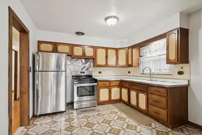 4647 N Newland Avenue, Harwood Heights, IL 60706 - Photo 3