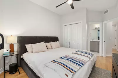 807 W Bradley Place #2, Chicago, IL 60613 - Photo 15