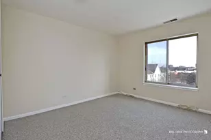 2201 S Grace St, Lombard, IL 60148 - Photo 13