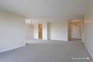 2201 S Grace St, Lombard, IL 60148 - Photo 5