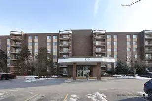 2201 S Grace St, Lombard, IL 60148 - Photo 1