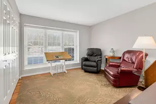 1961 Wexford Cir, Wheaton, IL 60189 - Photo 13