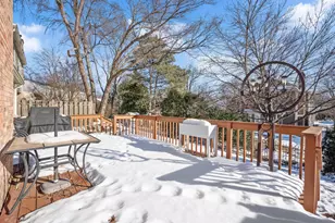 1961 Wexford Cir, Wheaton, IL 60189 - Photo 23