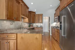 1961 Wexford Cir, Wheaton, IL 60189 - Photo 11