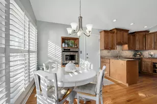1961 Wexford Cir, Wheaton, IL 60189 - Photo 7