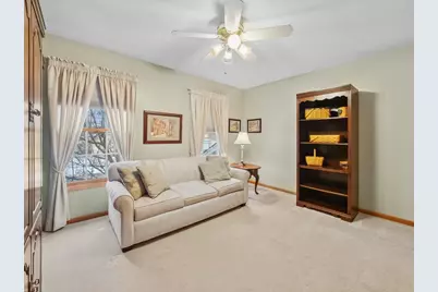 1995 Bridlewood Drive, Hoffman Estates, IL 60192 - Photo 21