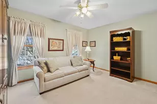 1995 Bridlewood Dr, Hoffman Estates, IL 60192 - Photo 21