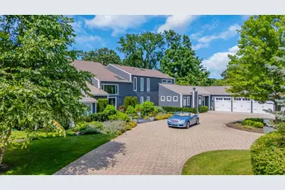 620 W Old Elm Road, Lake Forest, IL 60045 - Photo 1