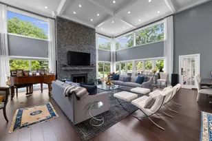 620 W Old Elm Rd, Lake Forest, IL 60045 - Photo 15