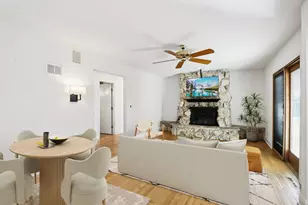 2019 E Avon Ln, Arlington Heights, IL 60004 - Photo 15