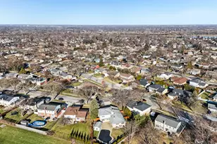 2019 E Avon Ln, Arlington Heights, IL 60004 - Photo 55