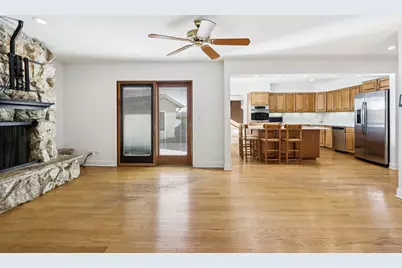 2019 E Avon Lane, Arlington Heights, IL 60004 - Photo 13