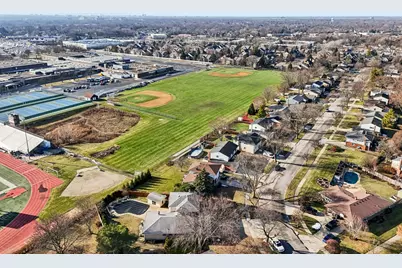 2019 E Avon Lane, Arlington Heights, IL 60004 - Photo 57