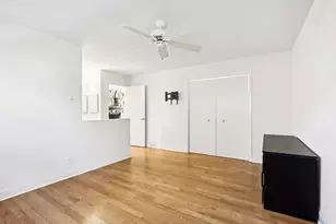 2019 E Avon Ln, Arlington Heights, IL 60004 - Photo 19