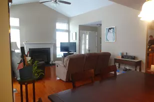 1632 Columbia Cir, Bartlett, IL 60103 - Photo 3