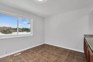 111 Windsor Dr, Vernon Hills, IL 60061 - Photo 15