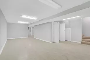 111 Windsor Dr, Vernon Hills, IL 60061 - Photo 27