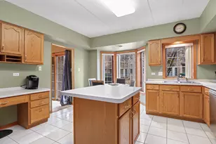 7825 Bristol Park Dr, Tinley Park, IL 60477 - Photo 9