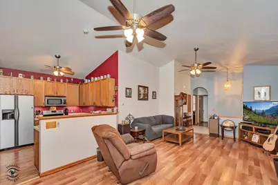 6719 Pine Lake Drive, Tinley Park, IL 60477 - Photo 7