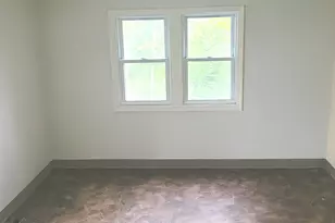 2722 10th St, Rockford, IL 61109 - Photo 5