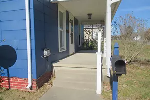 504 S Seminary St, Georgetown, IL 61846 - Photo 3