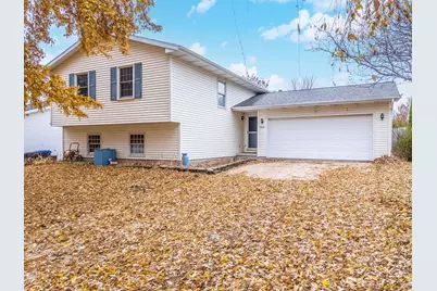 2713 Essington Street, Bloomington, IL 61705 - Photo 39