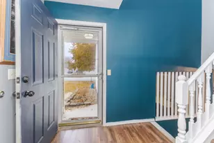 2713 Essington St, Bloomington, IL 61705 - Photo 3