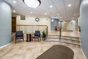 850 Wellington Ave, Elk Grove Village, IL 60007 - Photo 5