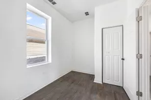 2408 S Trumbull Ave, Chicago, IL 60623 - Photo 17