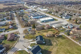 165 E Baker St, Manteno, IL 60950 - Photo 35