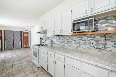 165 E Baker Street, Manteno, IL 60950 - Photo 15