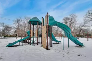 1601 Sherman Pl, Des Plaines, IL 60016 - Photo 45