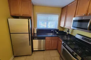 2950 W Arthur Ave, Chicago, IL 60645 - Photo 7