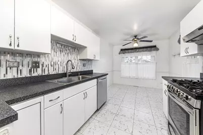 2319 Chasewood Drive, Downers Grove, IL 60515 - Photo 9