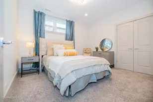 1221 E 46th St, Chicago, IL 60653 - Photo 33