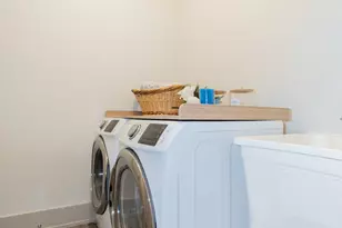 1221 E 46th St, Chicago, IL 60653 - Photo 35