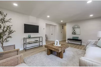 2421 Lockner Boulevard, Joliet, IL 60431 - Photo 7