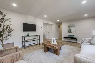 2421 Lockner Blvd, Joliet, IL 60431 - Photo 7