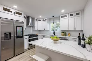 2421 Lockner Blvd, Joliet, IL 60431 - Photo 11